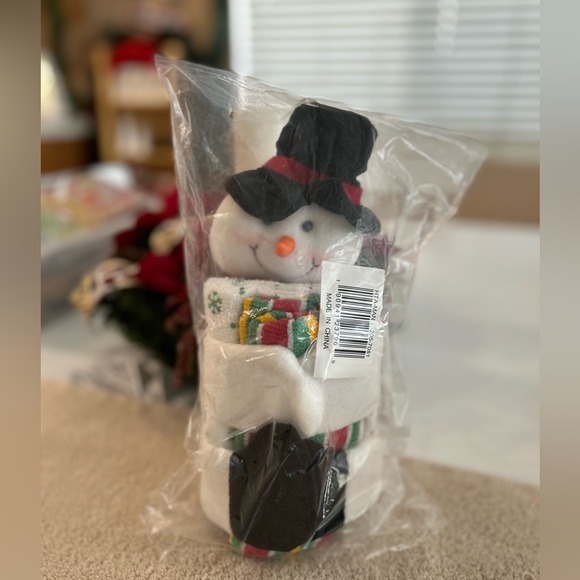 Snowman Holiday Gift Towel Set, 4-piece, NWT - Picture 4 of 4